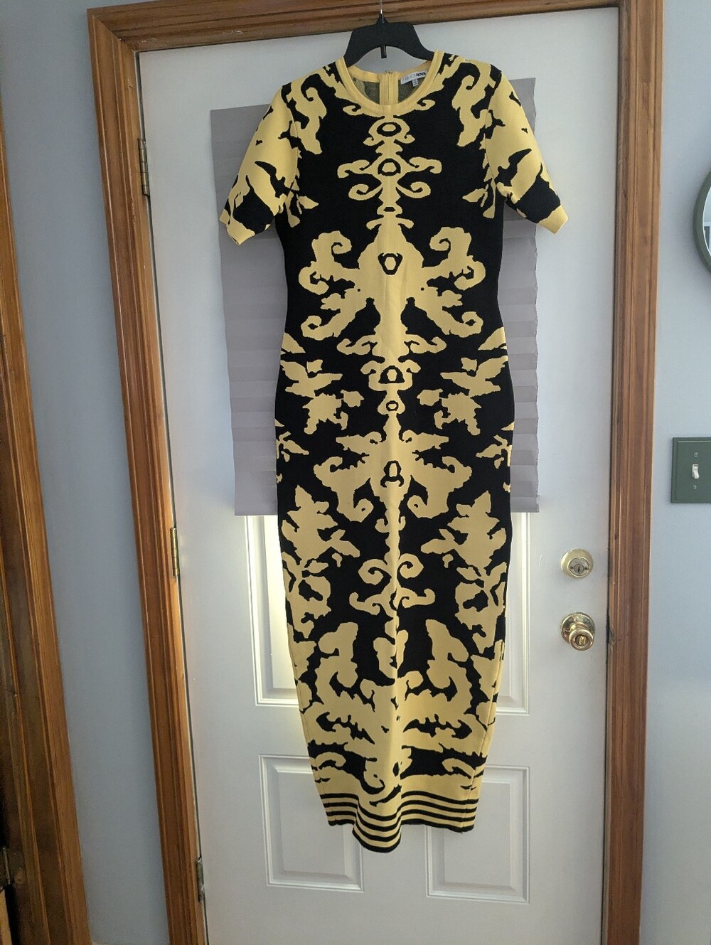 Fashion Nova Black & Gold Baroque Bodycon Midi Dress w/ Back Slit | Size 1X